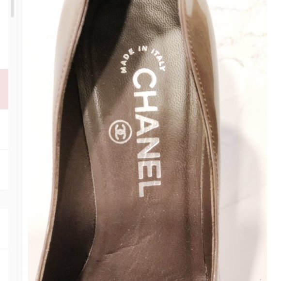 Chanel Tan & Black Leather Cap Toe Metal Platform Pumps w/ CHANEL engraving, 6 - Picture 11 of 12